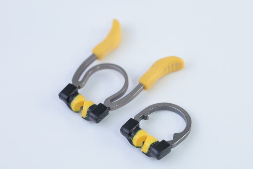 Стоматологічні матричні кільця автоклавуємі R8 Clamp Ring 1шт 2491849404 фото